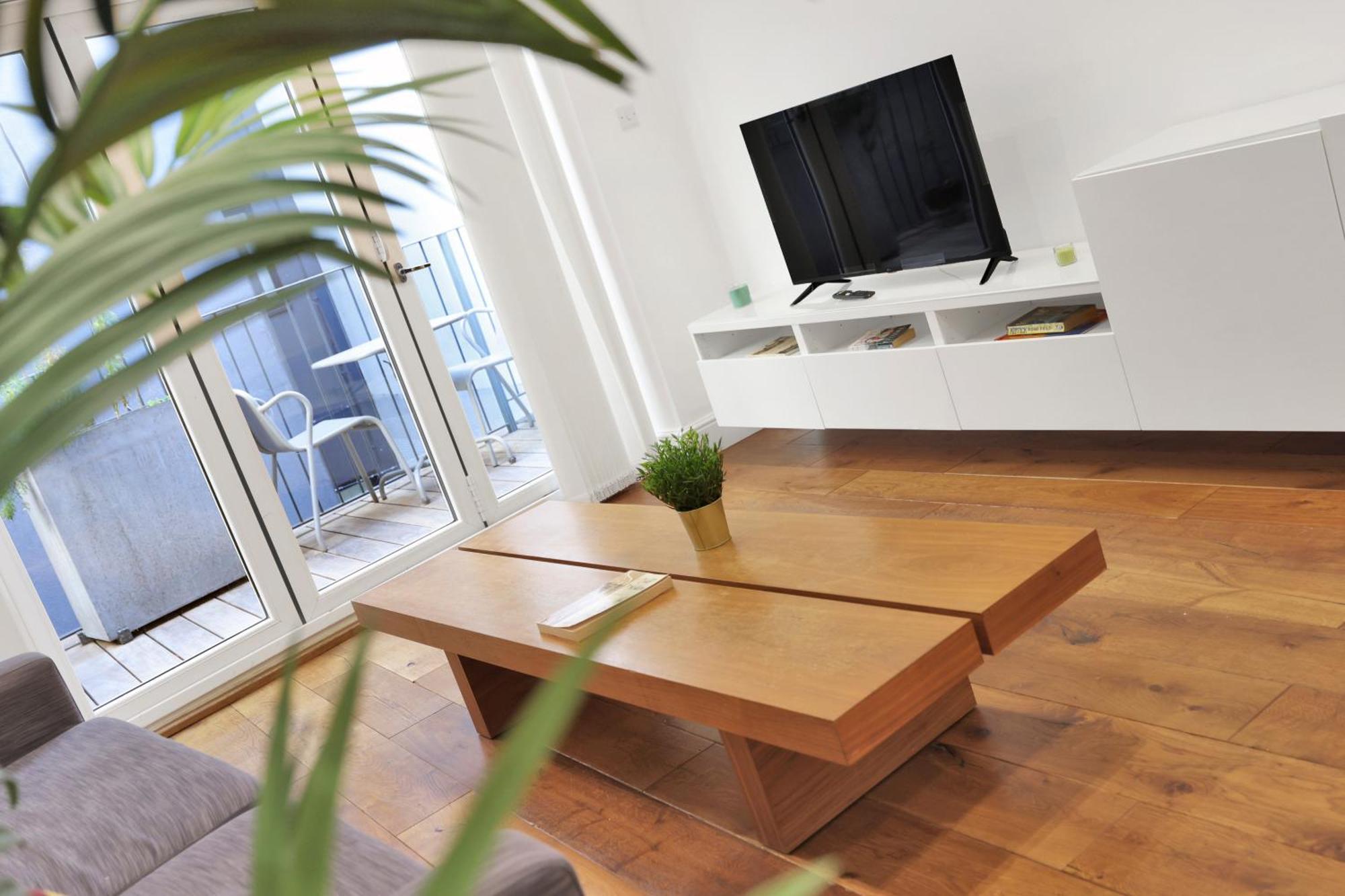 Appartamento 1 Bedroom Short Term & Flexible Renting Hackney With Free Wifi *